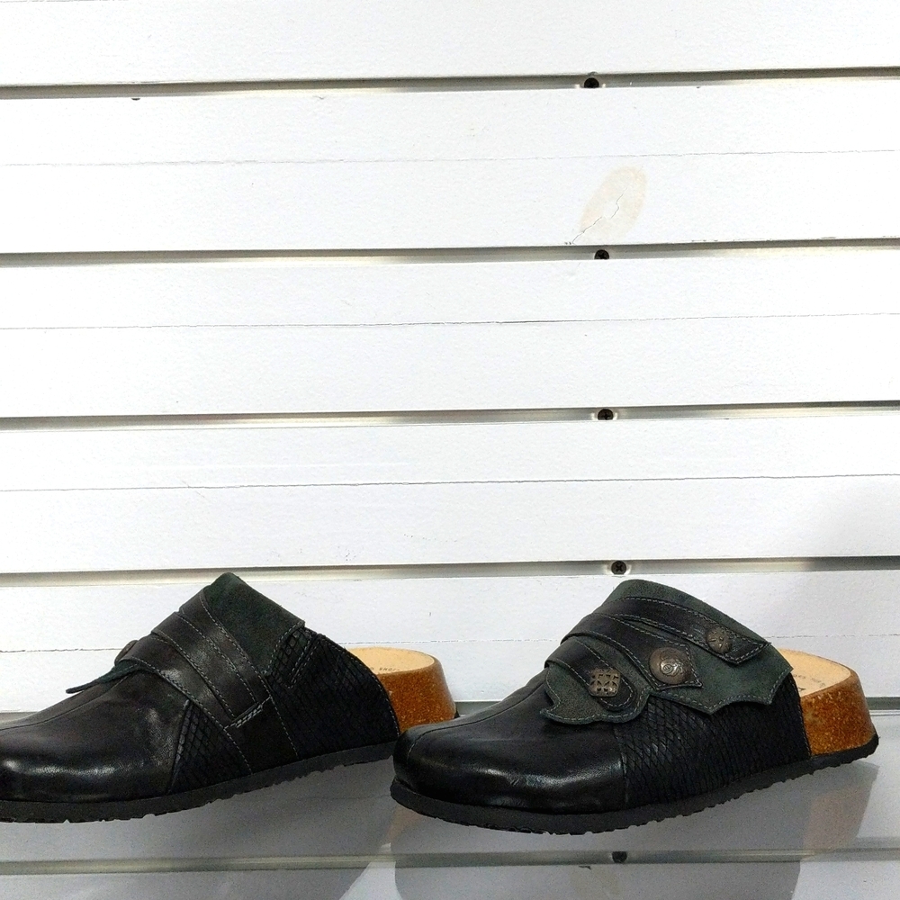 Think clogs - Picture 2 of 5